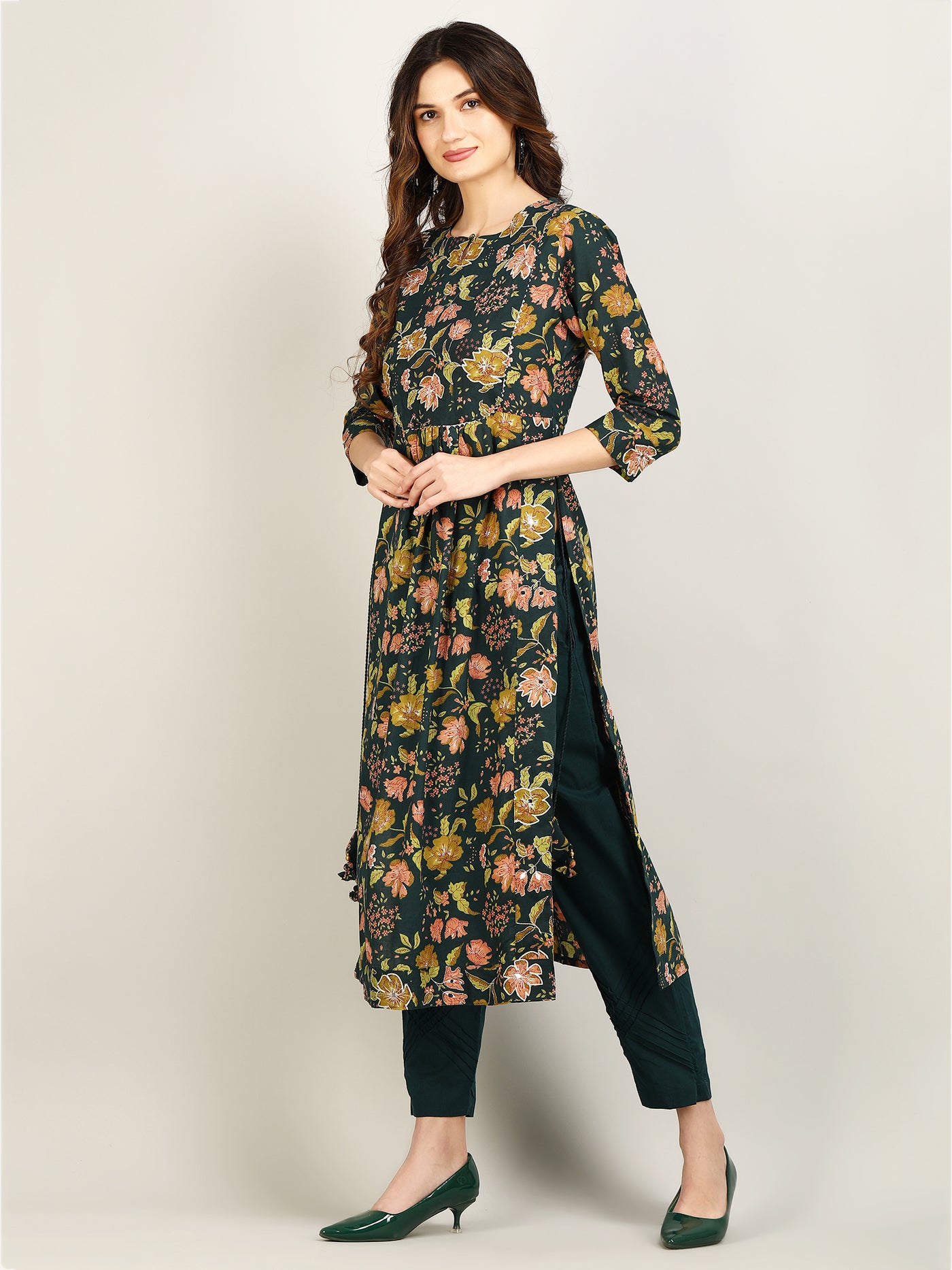 Women's Green Embroidered Floral Printed Cotton Long Slit Kurta & Trouser with Side Tie - Ups