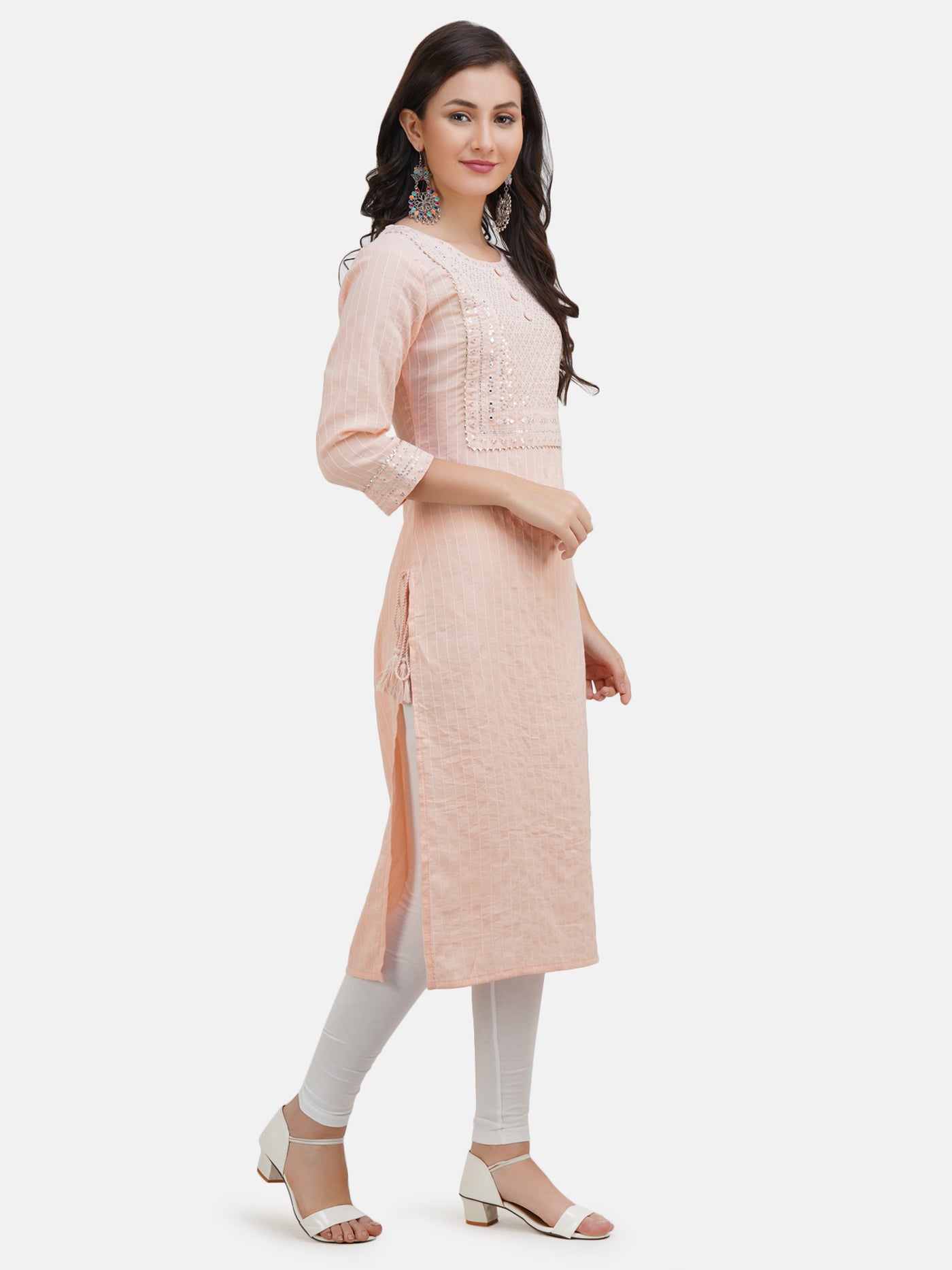 Women's Peach Kurta With Thread Work