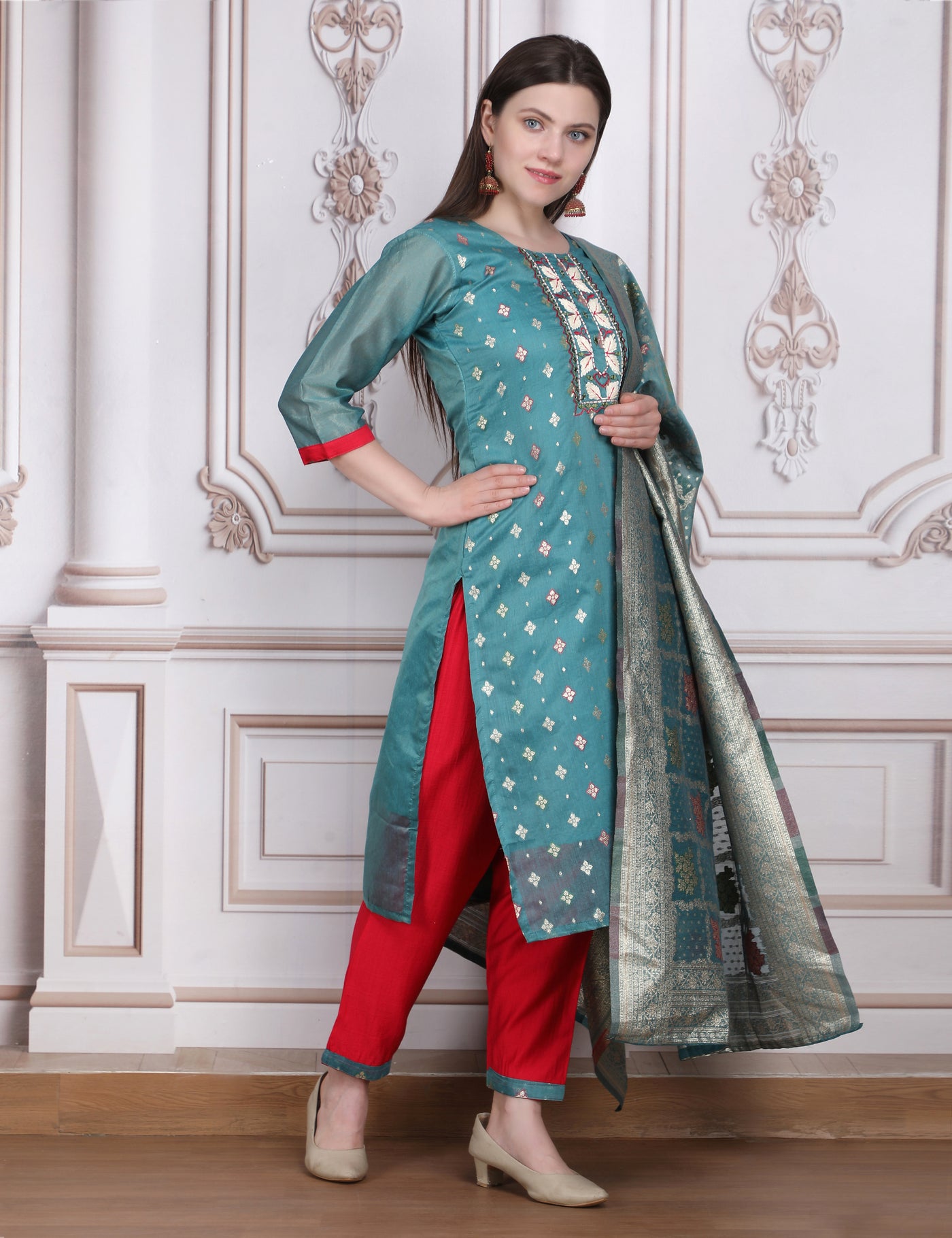 Pink Weaves Women's blue Jacquard Silk Kurta Set with Pant and Dupatta