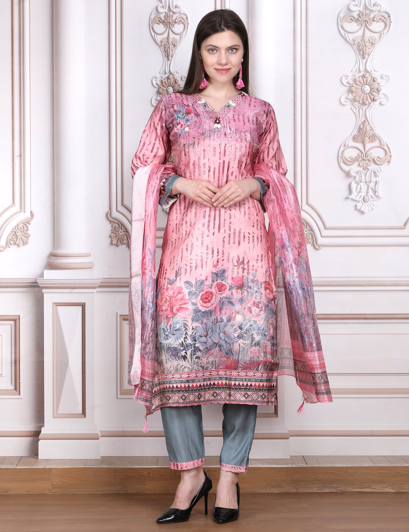 Pink Weaves Women's Pink Embroidered Floral Kurta Pant With Dupatta Set